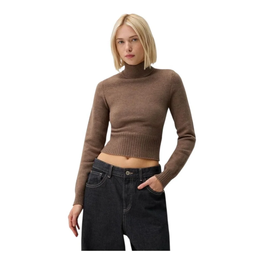 Bershka Wool Blend Mock Turtleneck Cropped Long Sleeved Sweater in Chocolate - Picture 1 of 9